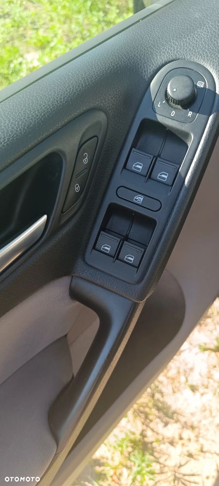 Volkswagen Golf 1.2 TSI Comfortline - 11