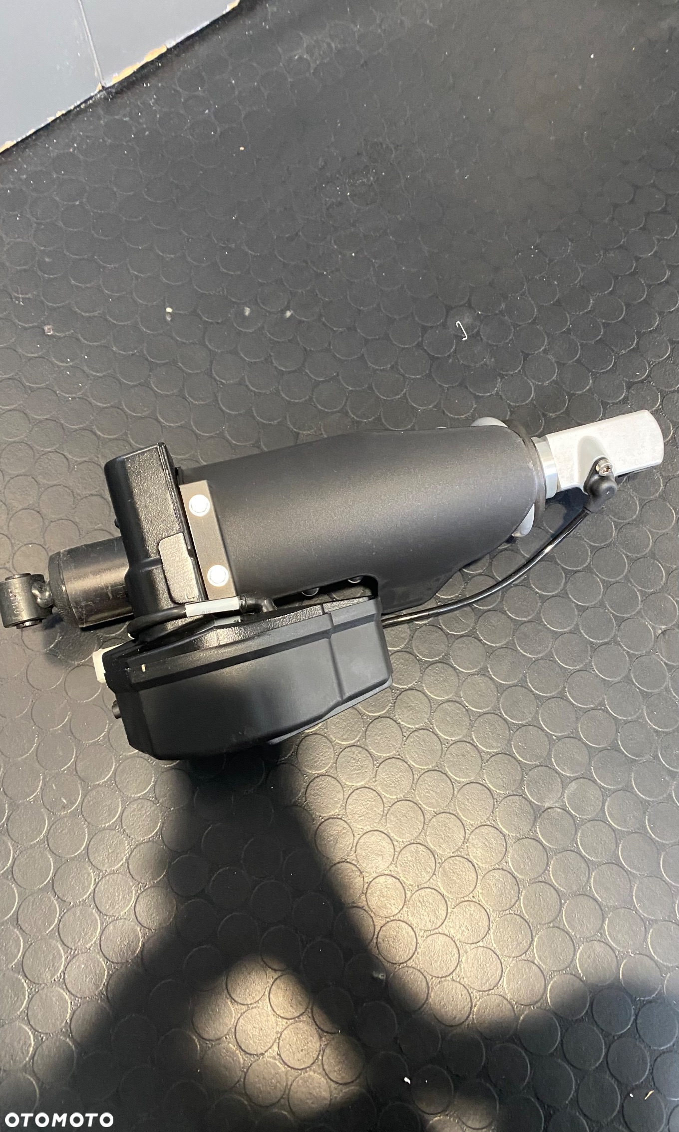 Kolumna McPhaersona ESA tylna do R1200 GS (nr.3353770735/33537728209) - 2
