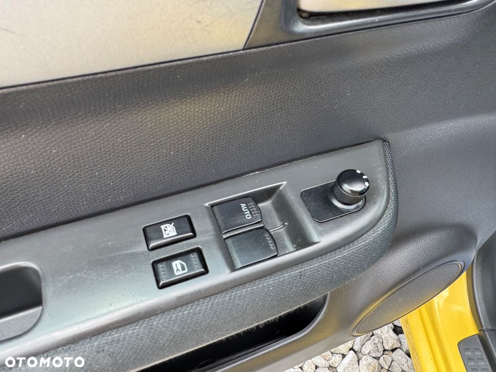Suzuki Swift 1.3 JB Edition - 11