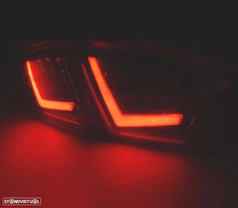 FAROLINS TRASEIROS PARA SEAT LEON 1P 09-12 LIGHT BAR VERMELHO FUMADO - 1