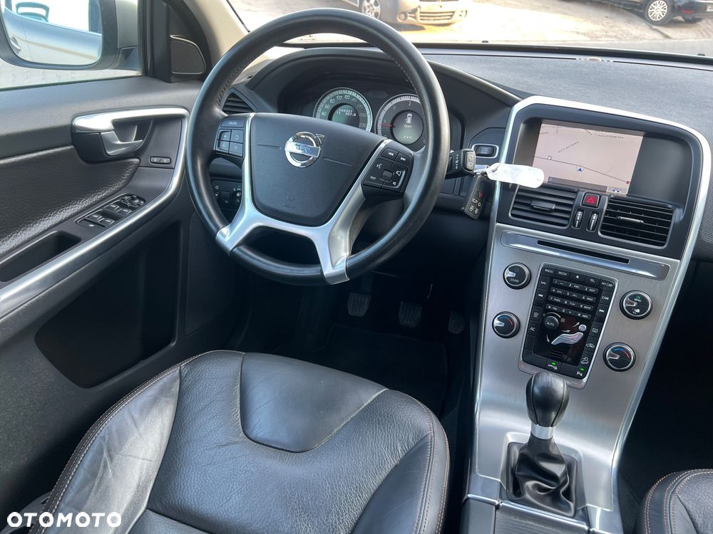 Volvo XC 60 D5 AWD Ocean Race - 17