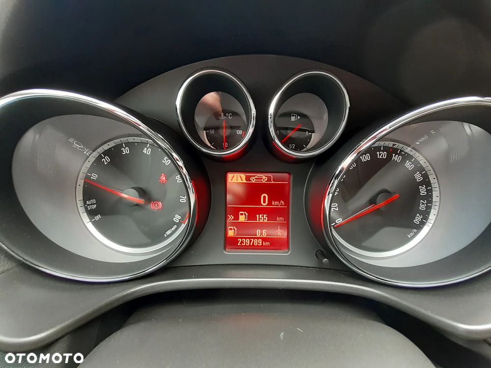 Opel Insignia 1.4 T Cosmo S&S - 14