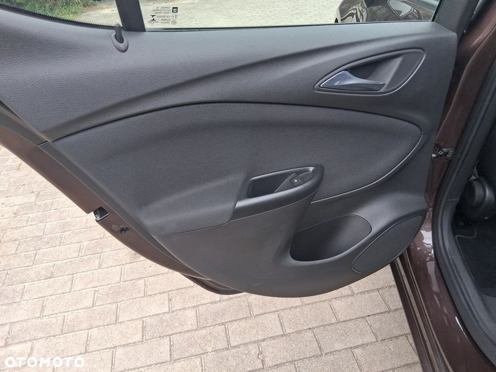 Opel Astra 1.6 D (CDTI) Edition - 24