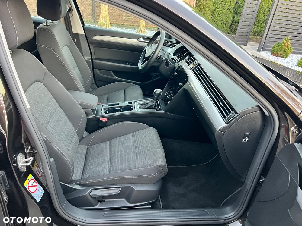 Volkswagen Passat 1.5 TSI EVO Business DSG - 37