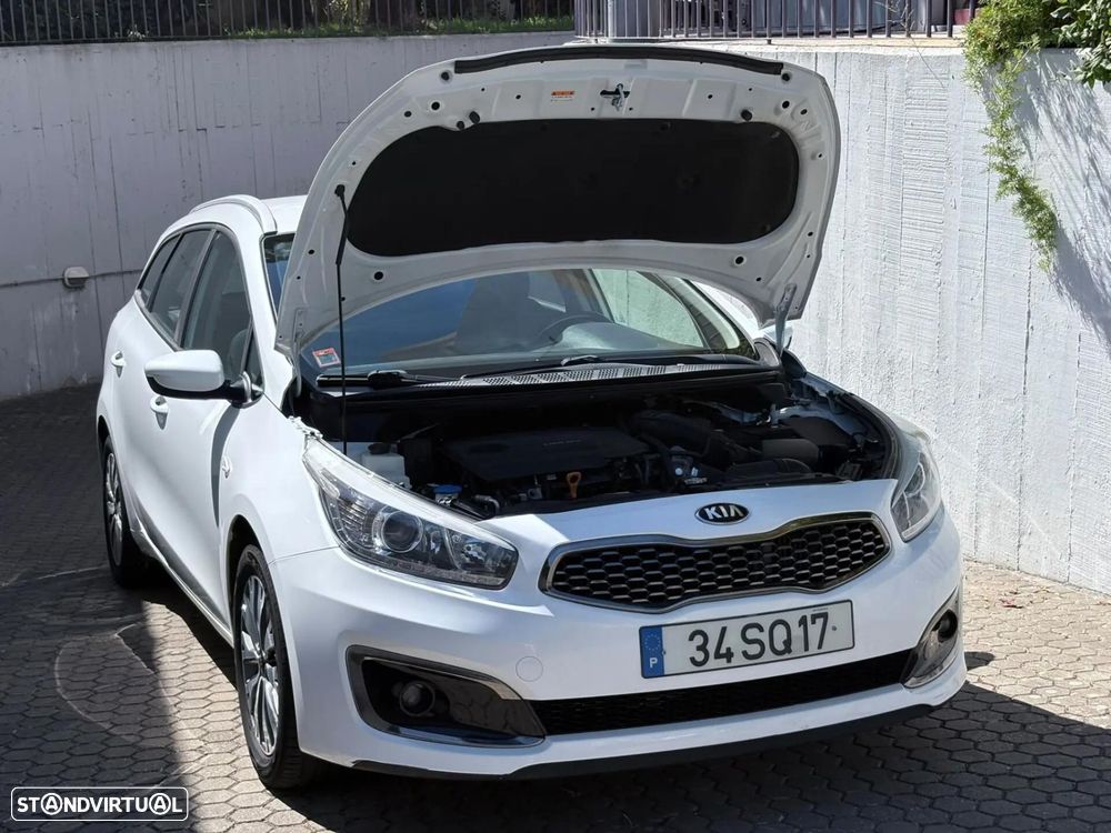 Kia Ceed SW 1.6 CRDi Nav Line - 17