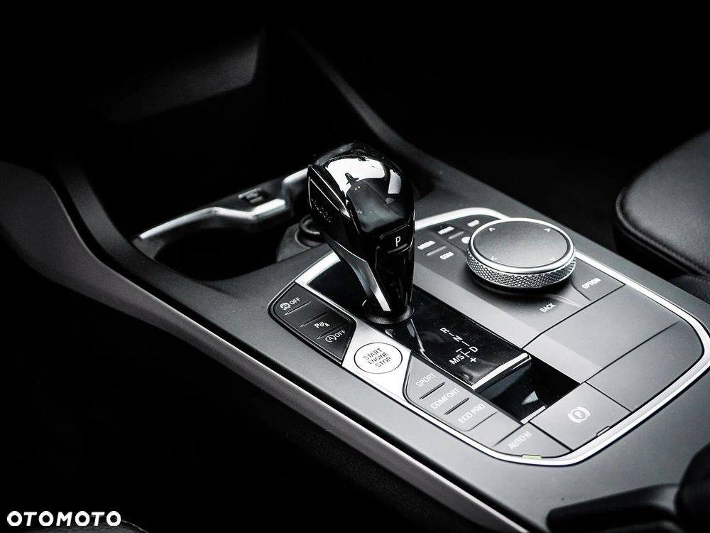 BMW Seria 1 - 10