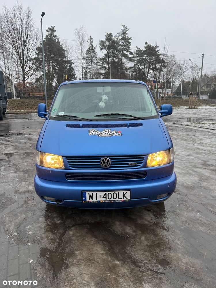 Volkswagen Multivan - 2