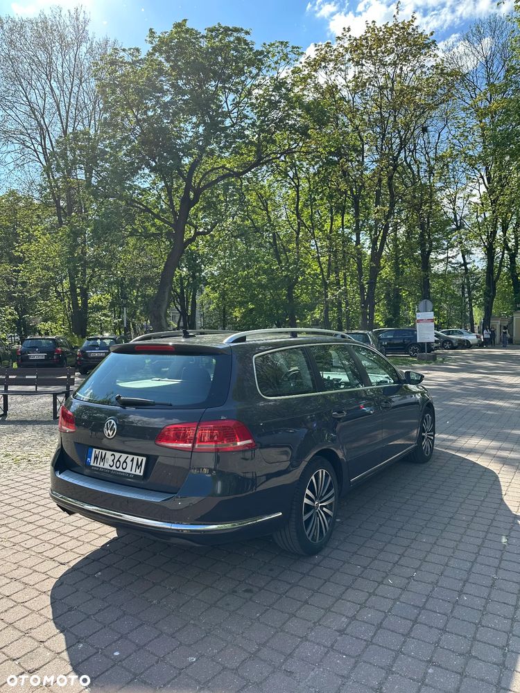 Volkswagen Passat 2.0 TDI DSG Highline - 4