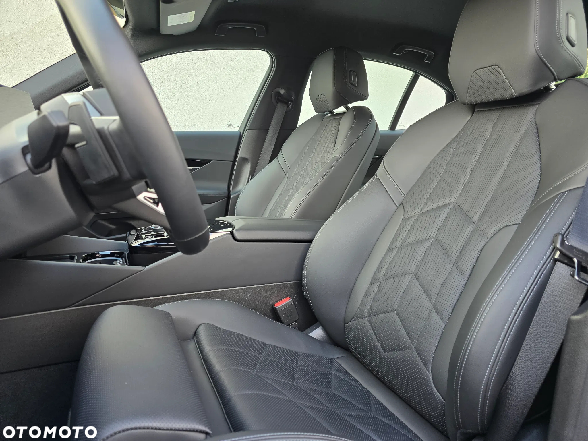 BMW Seria 5 520d xDrive - 6