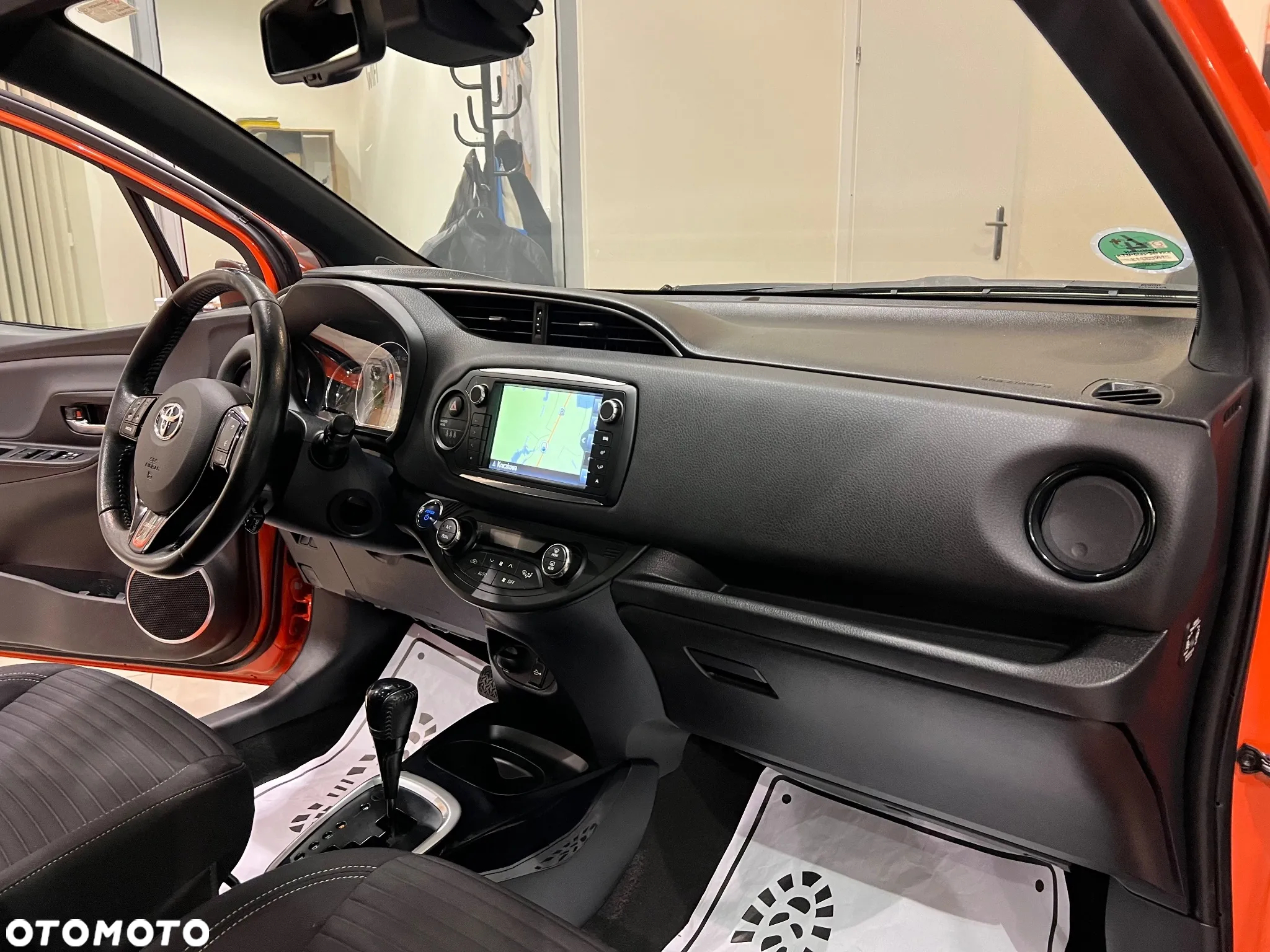 Toyota Yaris - 35
