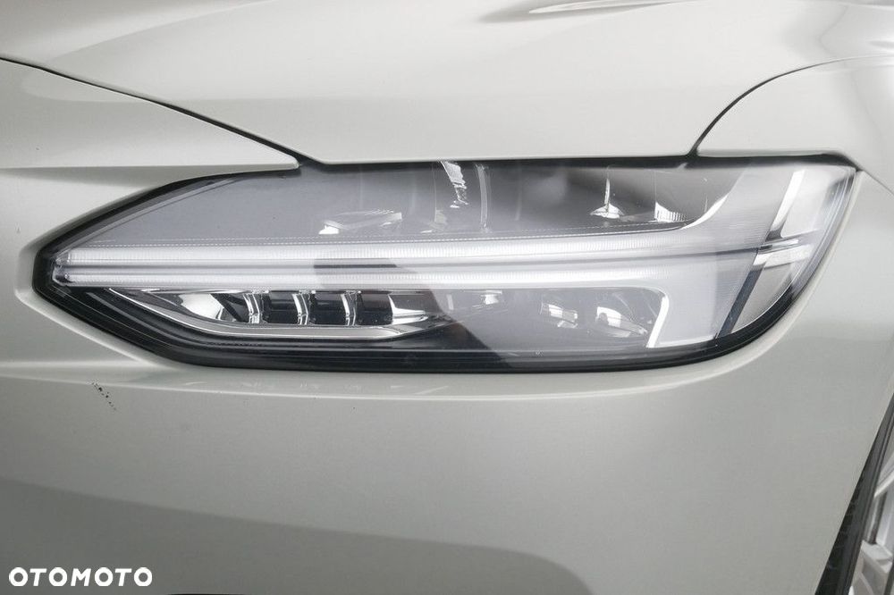 Volvo S90 - 13