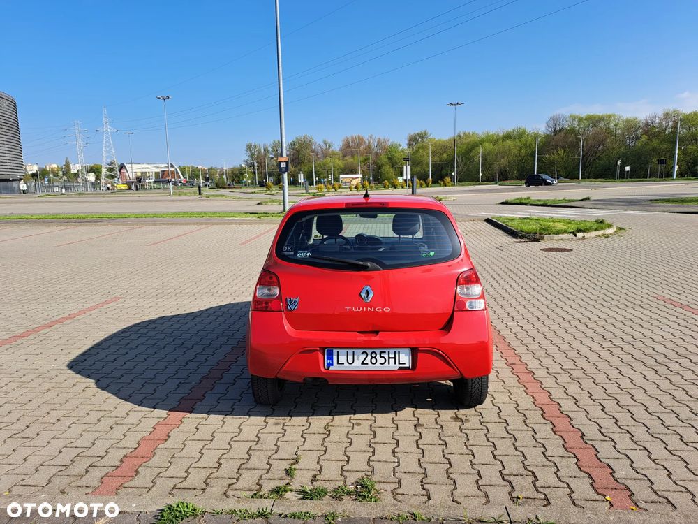 Renault Twingo 1.2 LEV 16V 75 eco2 - 4