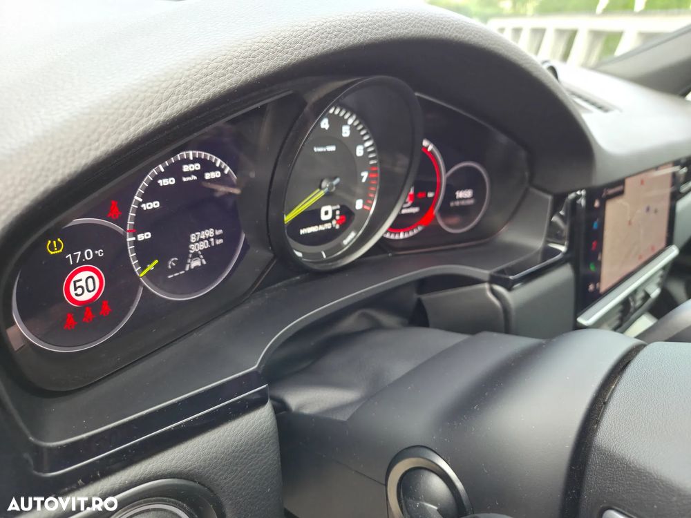 Porsche Cayenne E-Hybrid Tiptronic S - 15