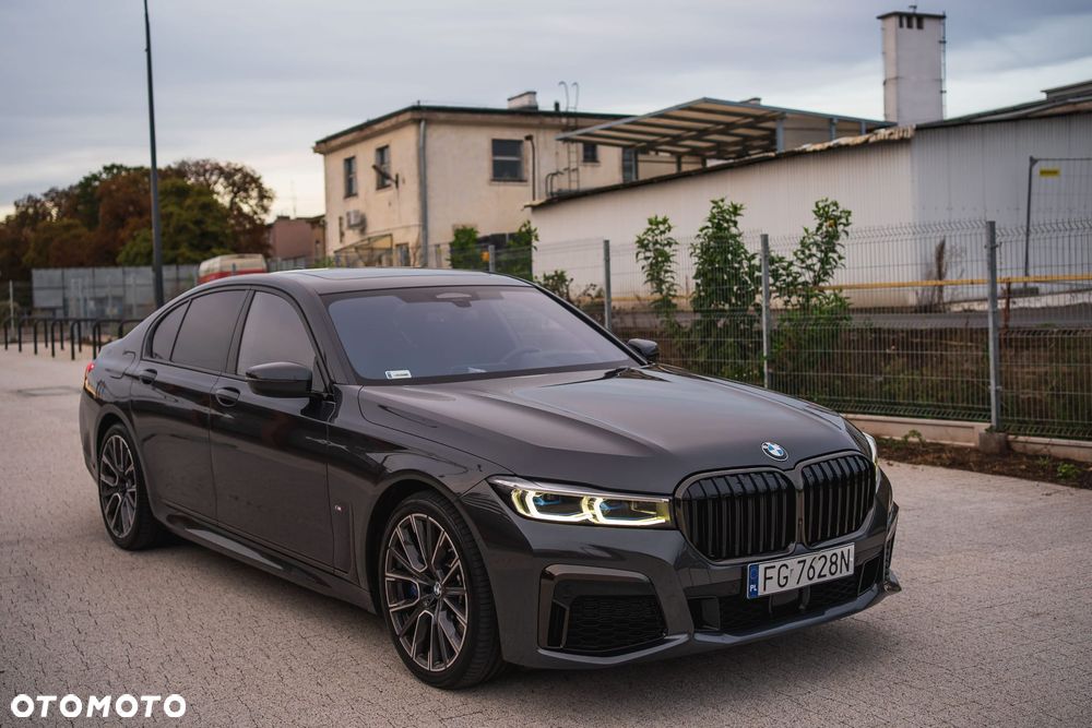 BMW Seria 7 750i xDrive - 2