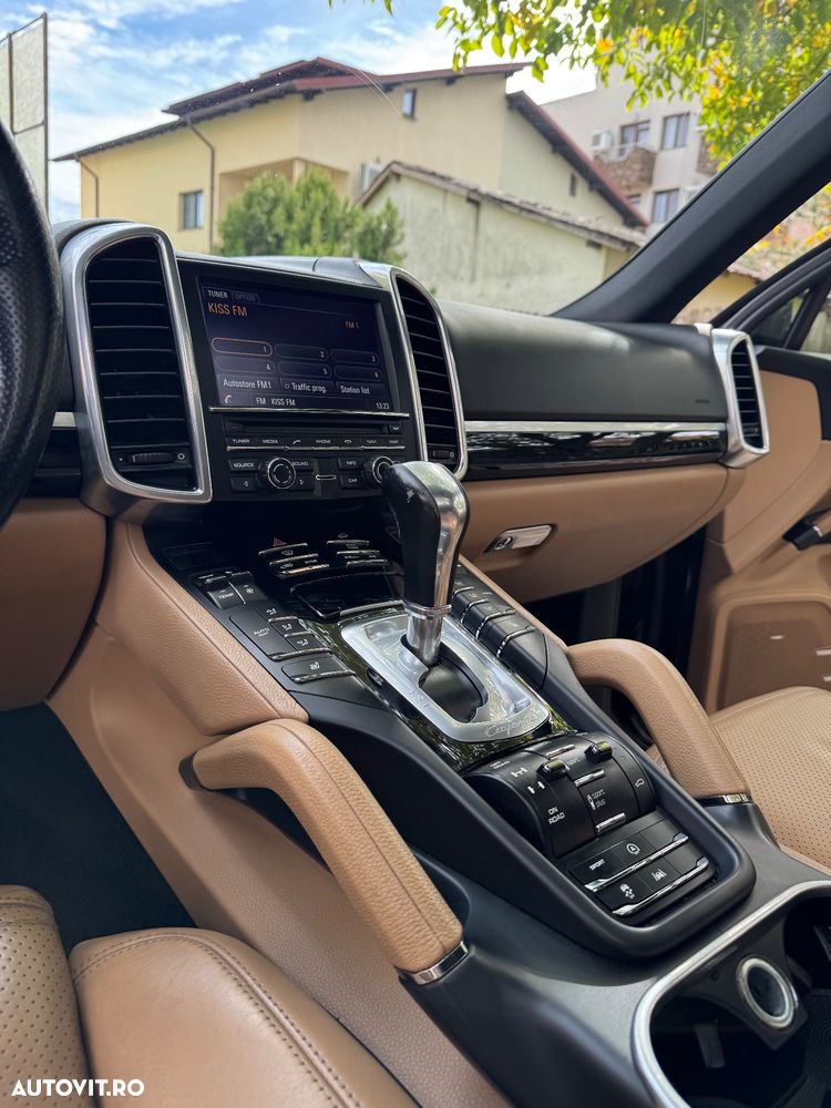 Porsche Cayenne Diesel Platinum Edition - 6