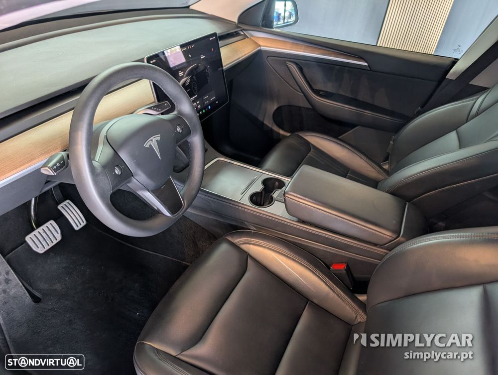 Tesla Model 3 - 6