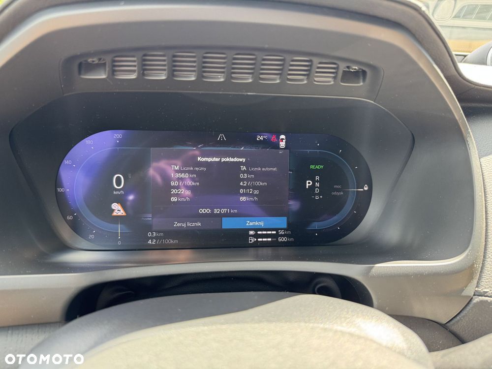 Volvo XC 90 - 25
