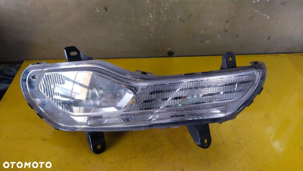 LAMPA PRZECIWMGIELNA HALOGEN FORD KUGA  CV4413B220BF