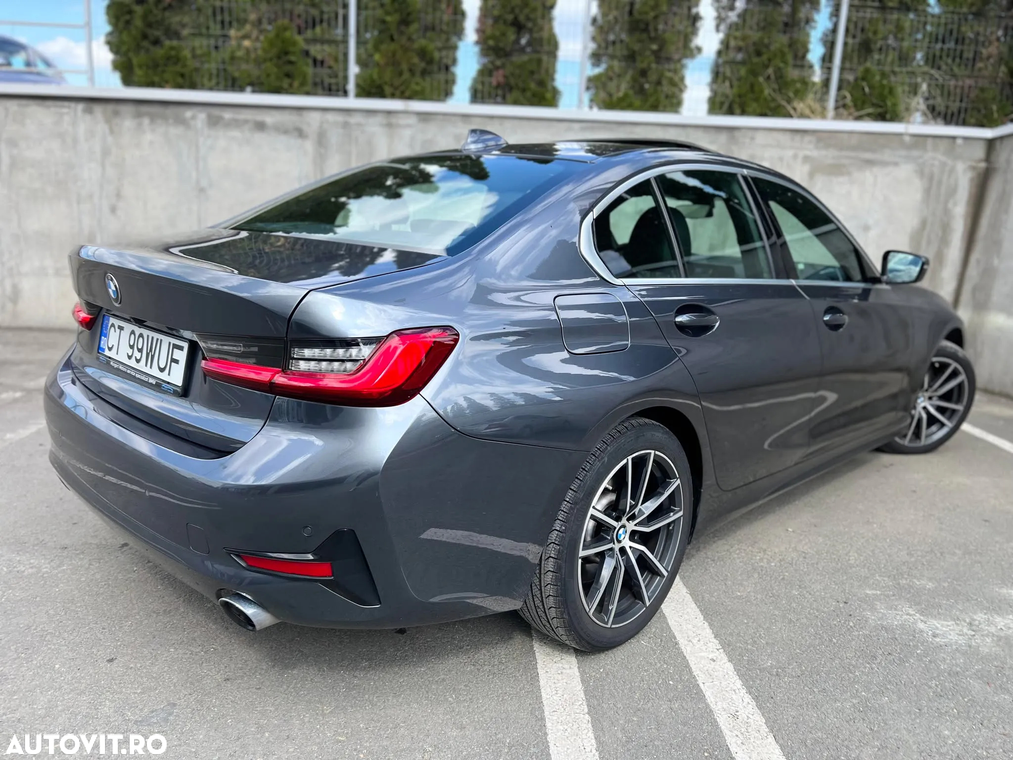 BMW Seria 3 330i Aut. Sport Line - 10