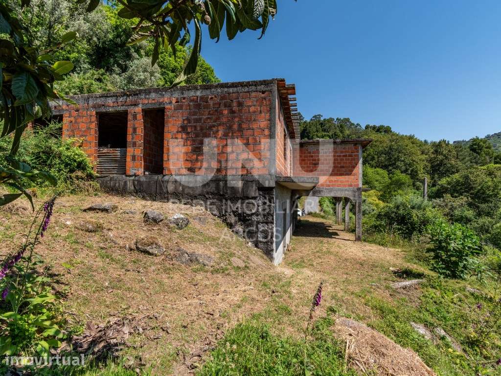 Moradia em construção - Grande imagem: 2/7