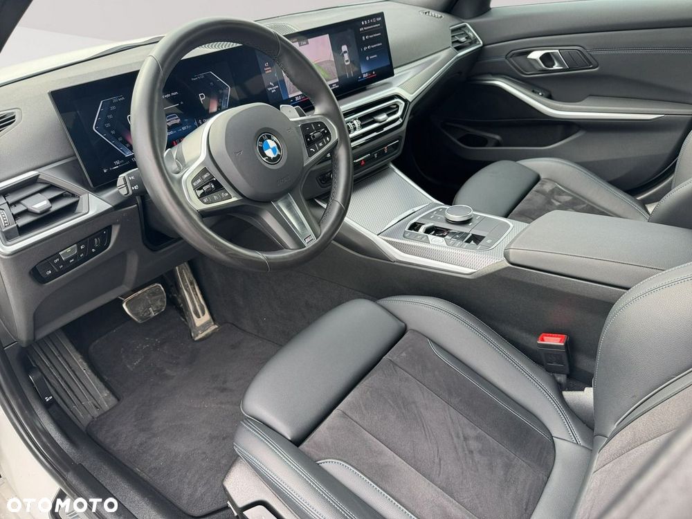 BMW Seria 3 318i M Sport - 8
