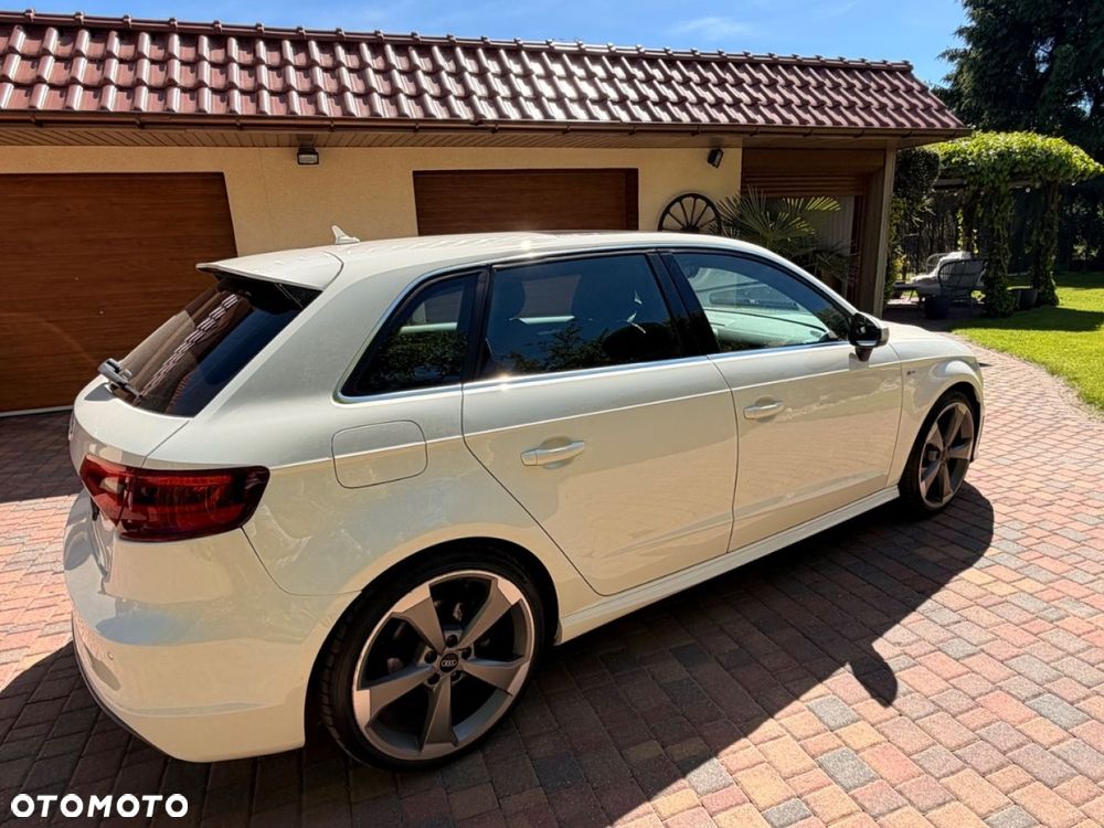 Audi A3 Sportback - 8