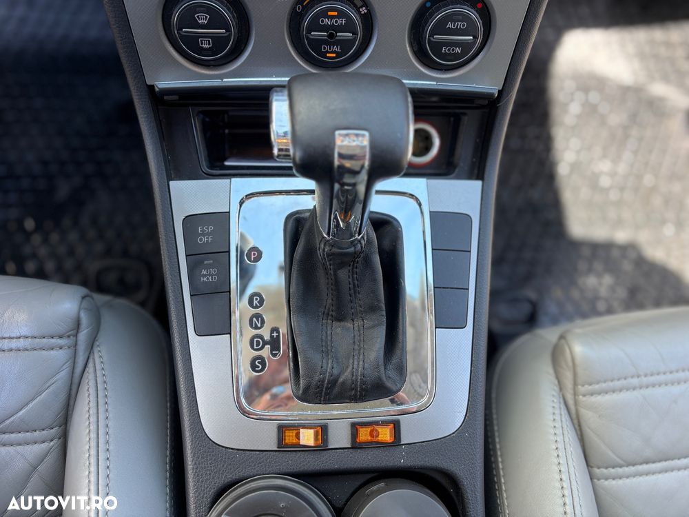 Volkswagen Passat 2.0 TDI Comfortline Aut - 13