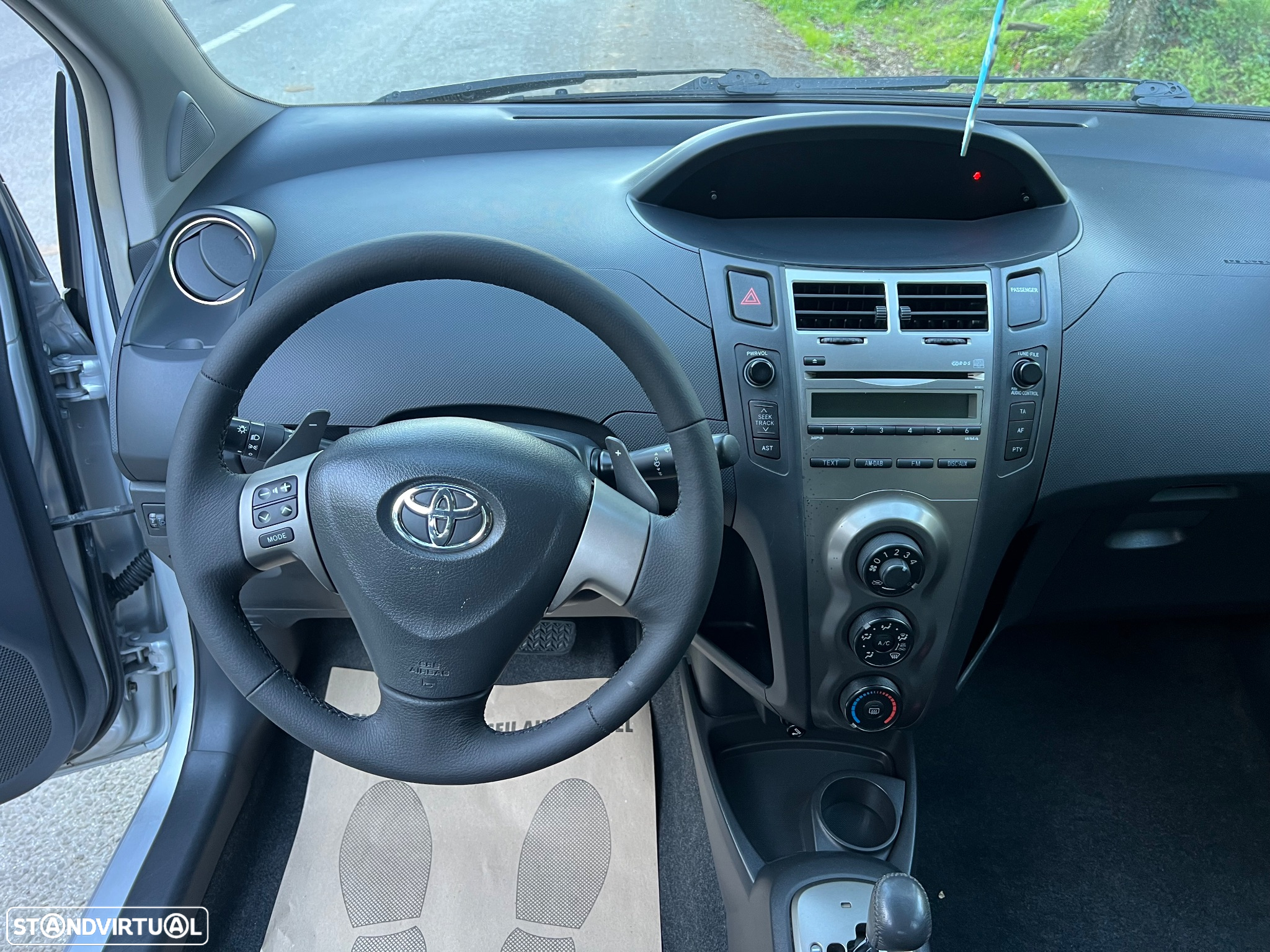 Toyota Yaris 1.4 D-4D High Pack MM - 11