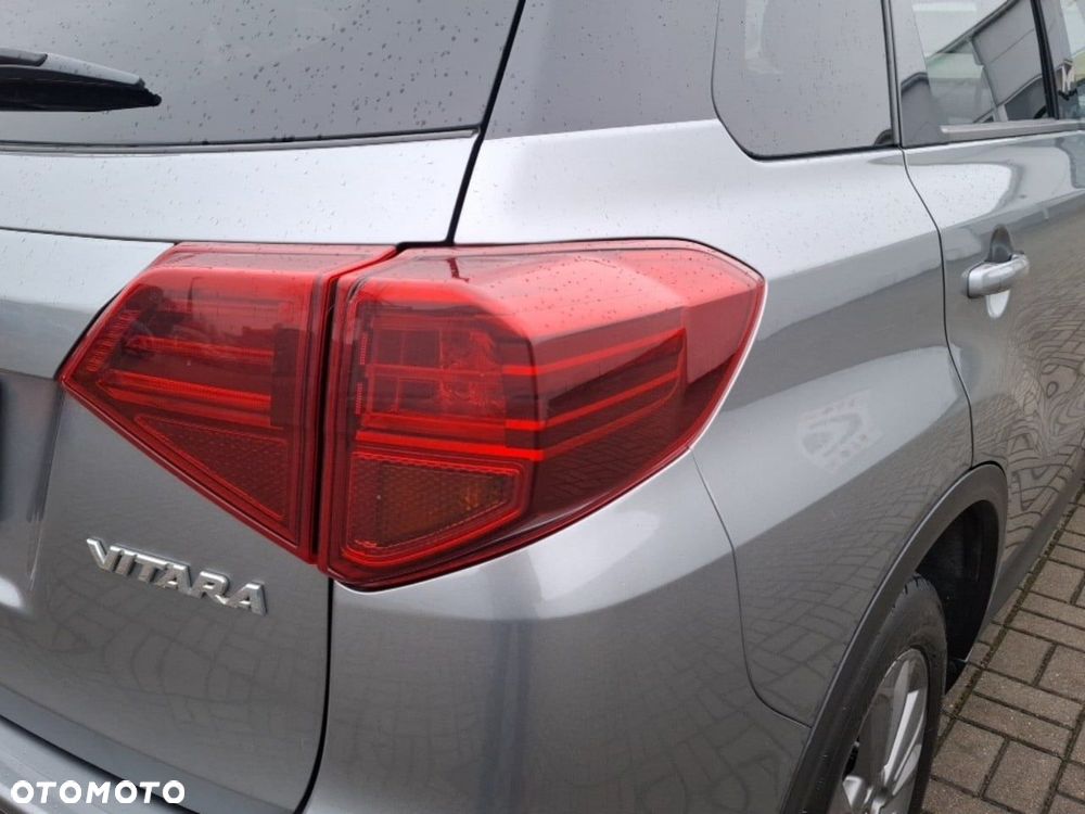 Suzuki Vitara 1.4 Boosterjet Premium 2WD - 17