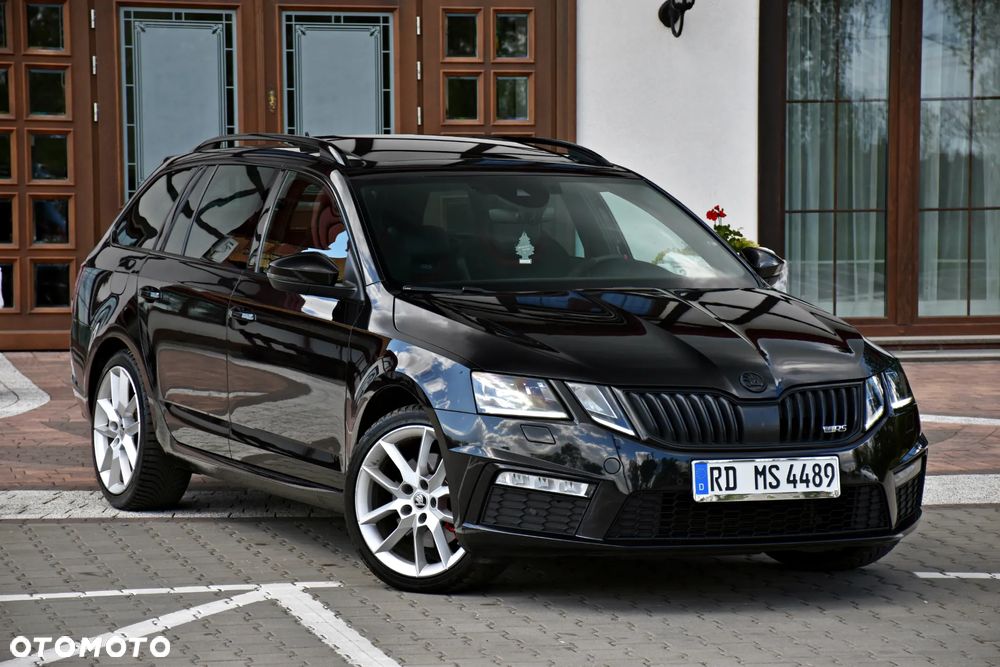 Skoda Octavia 2.0 TDI DSG RS - 1