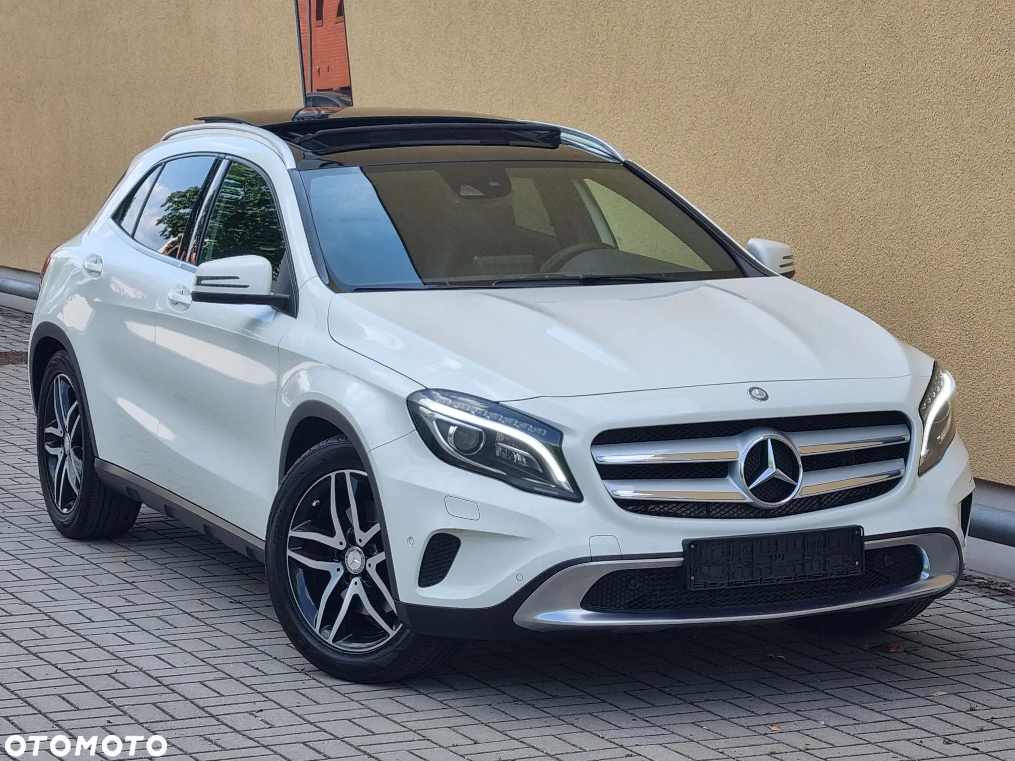 Mercedes-Benz GLA 250 7G-DCT Urban - 1