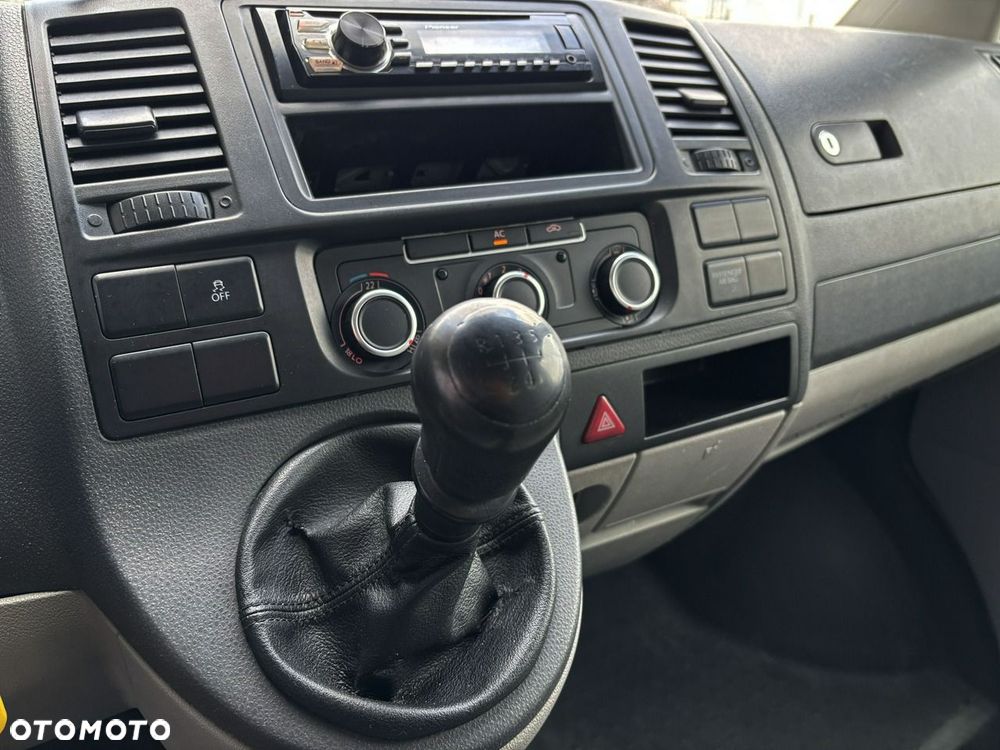 Volkswagen Transporter - 17