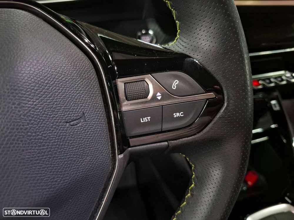 Peugeot 2008 1.2 PureTech GT Line - 17