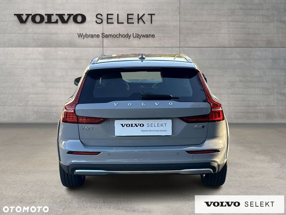 Volvo V60 Cross Country - 5