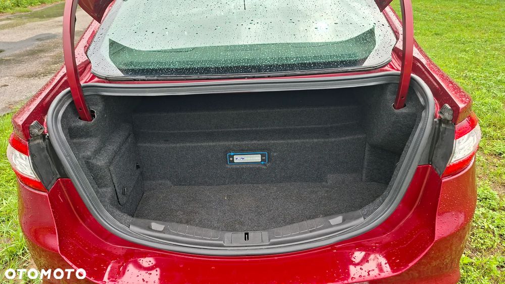 Ford Mondeo 2.0 Hybrid Titanium - 18