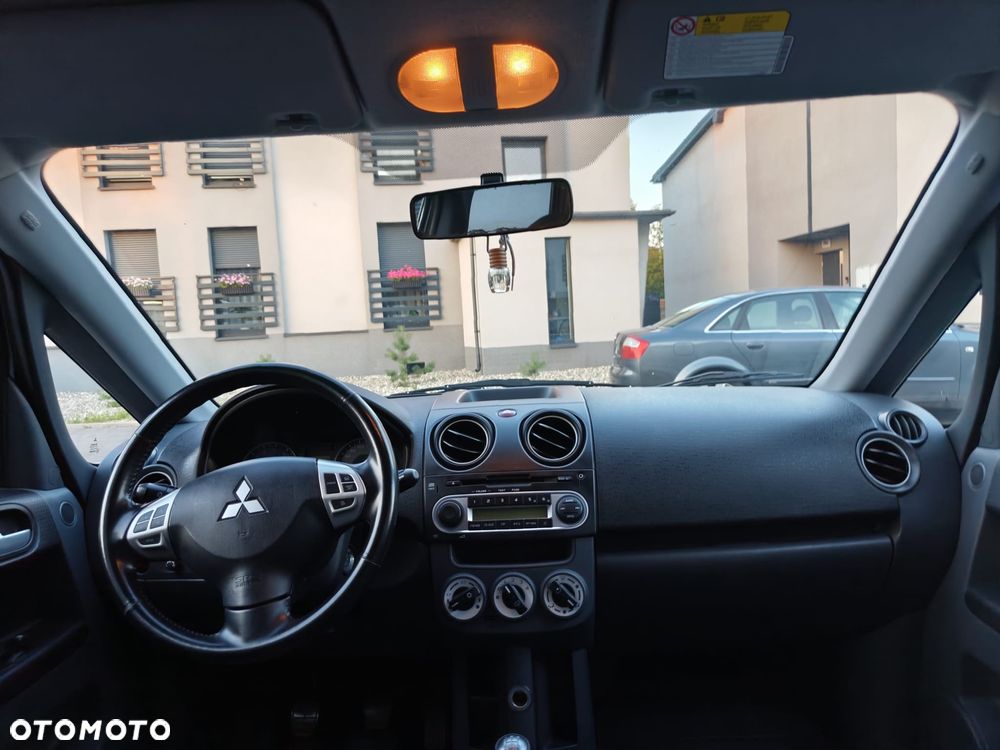 Mitsubishi Colt 1.3 Invite Edition Gold - 20