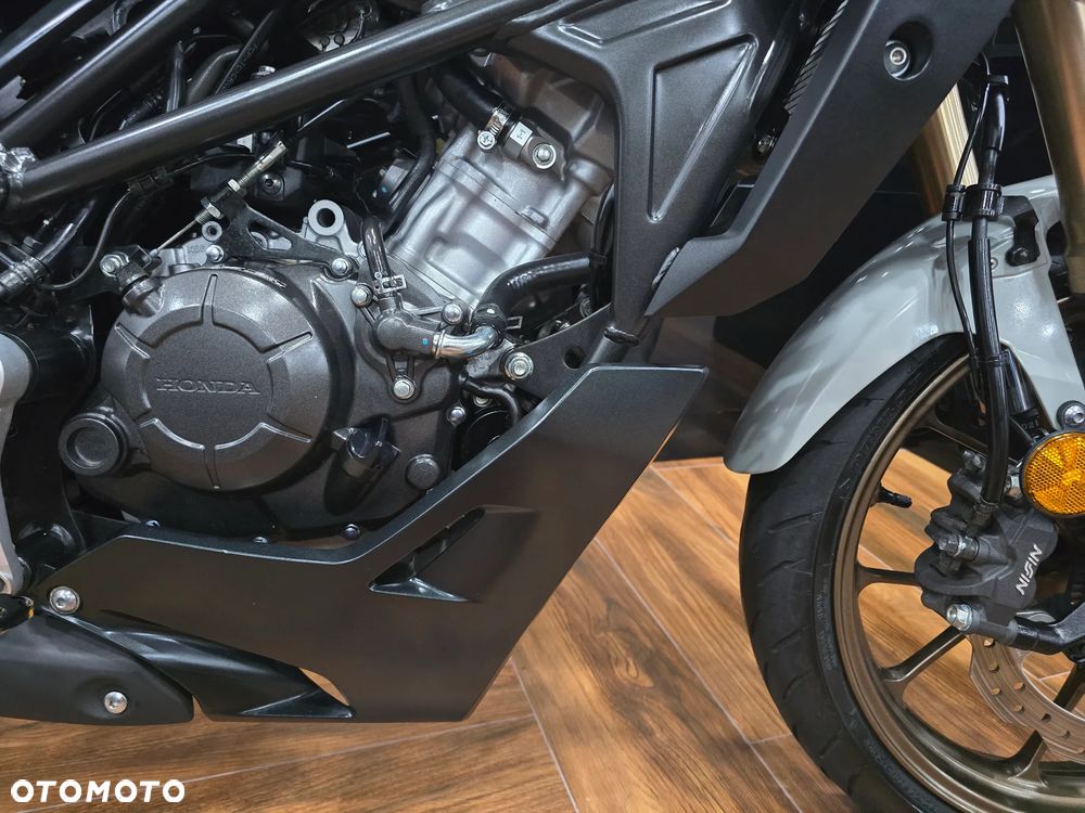 Honda CB - 26