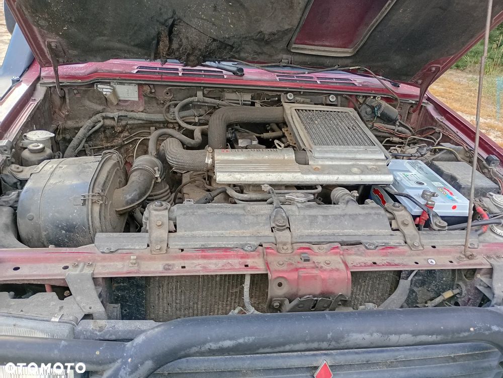 Mitsubishi Pajero 2.8 TD GLX 7os - 8