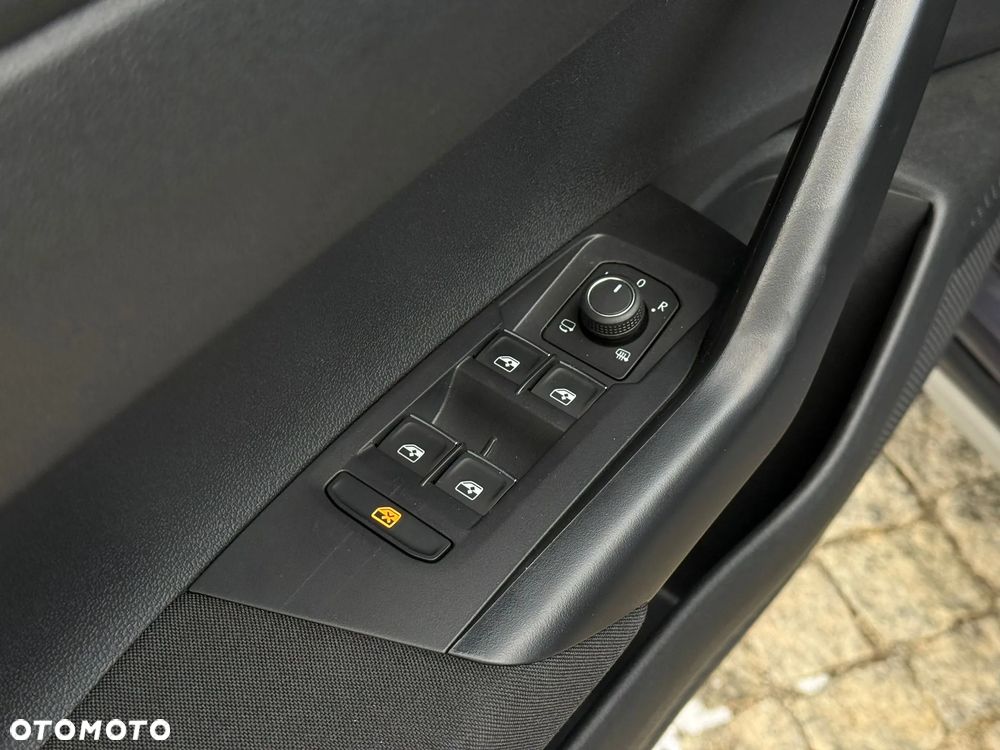 Volkswagen Taigo 1.5 TSI ACT Style DSG - 7