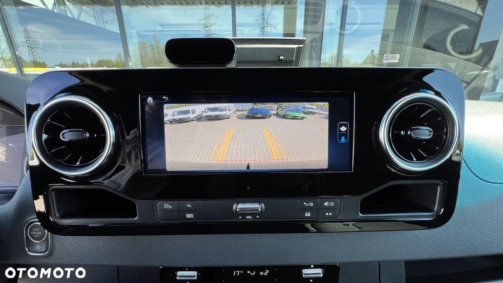 Mercedes-Benz Sprinter 319 CDI - 22