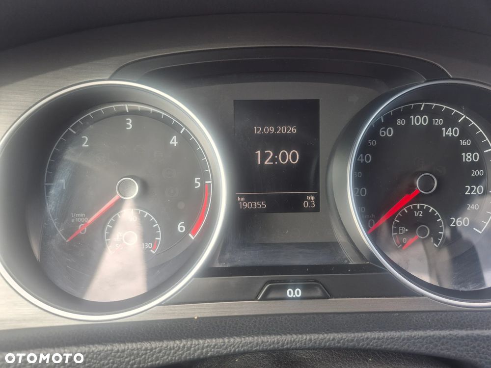 Volkswagen Golf - 16