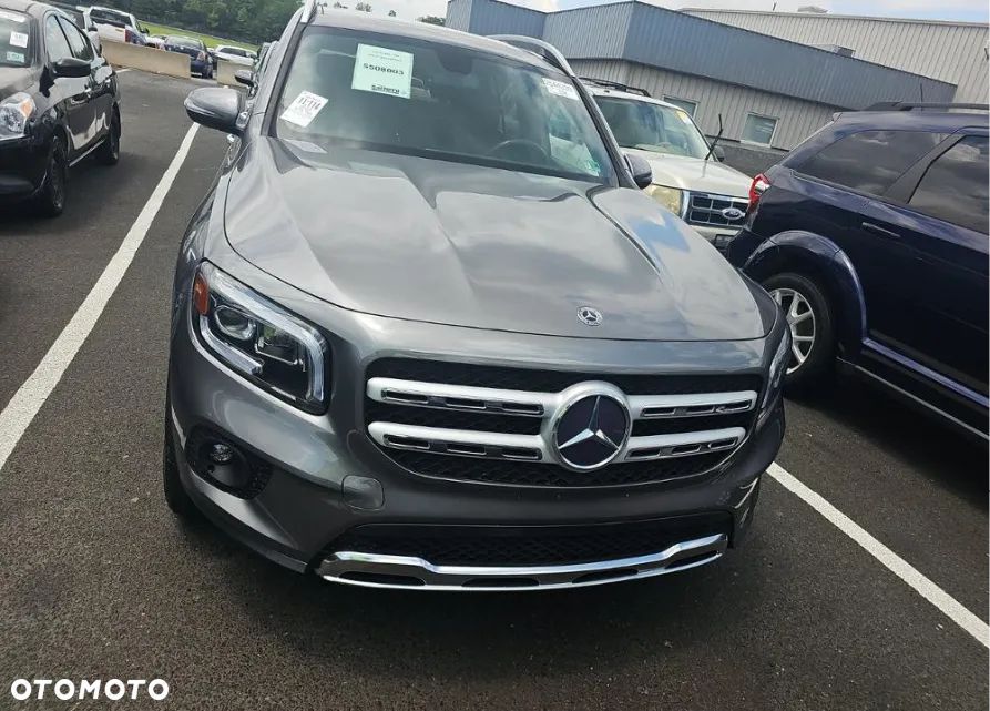 Mercedes-Benz GLB 250 4Matic 8G-DCT AMG Line - 2
