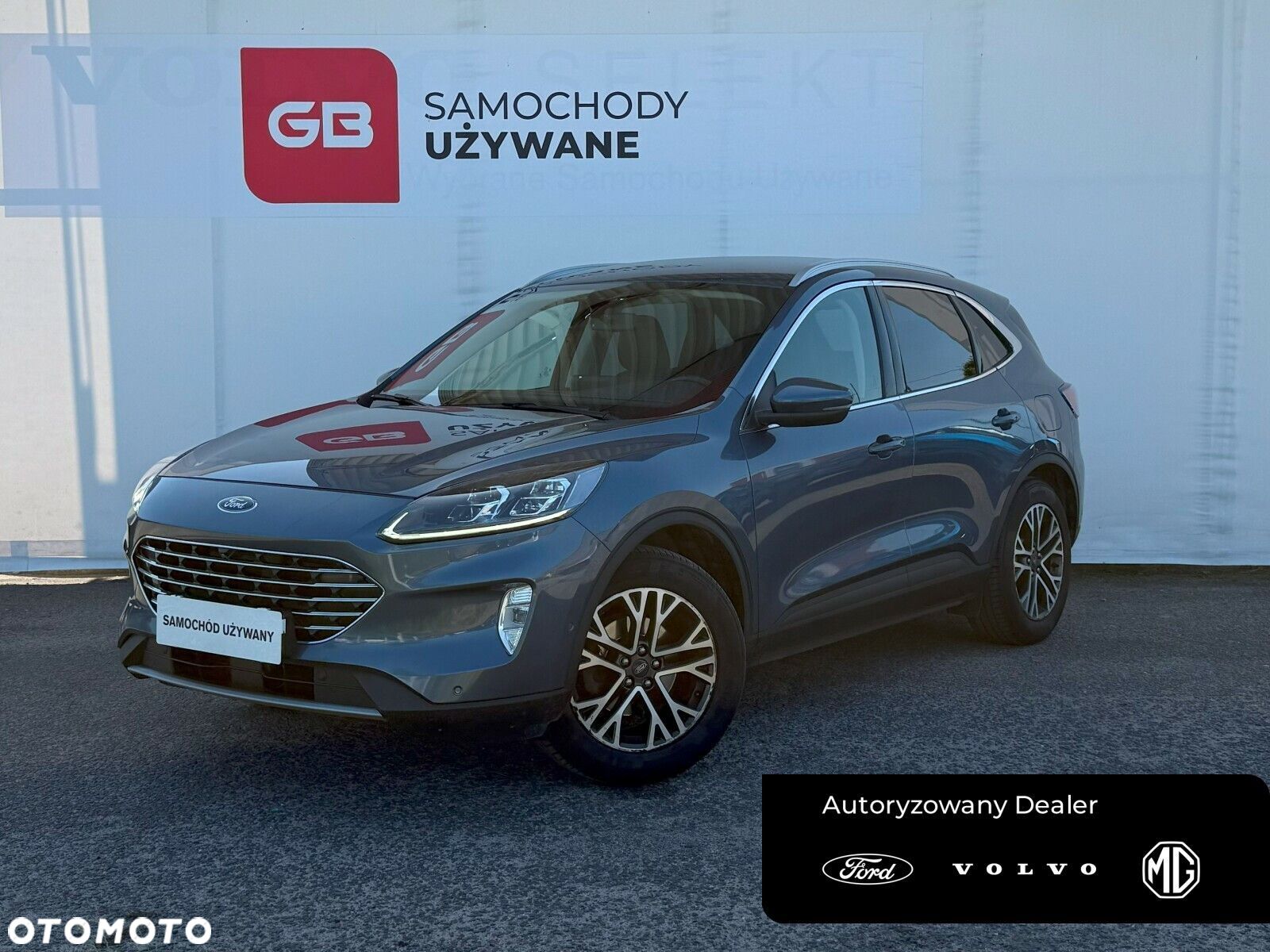 Ford Kuga - 1