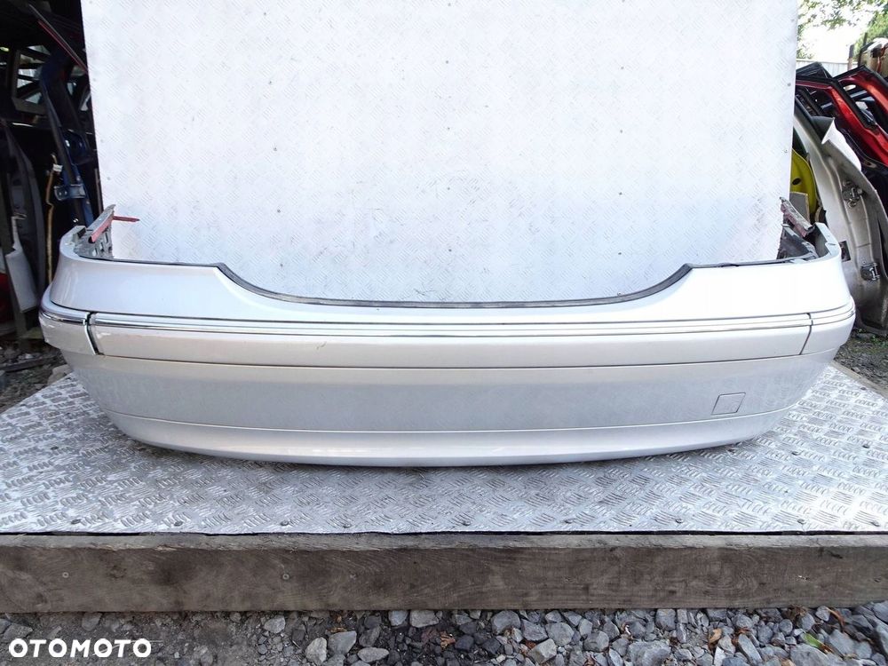 Zderzak tył Mercedes C - Klasa W203 00-04 sedan 744 - 2