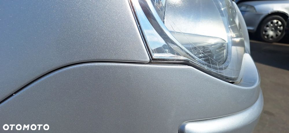 Volkswagen Polo 9N 05- Błotnik Przód Przedni Prawy Kod Lakieru LA7W - 15