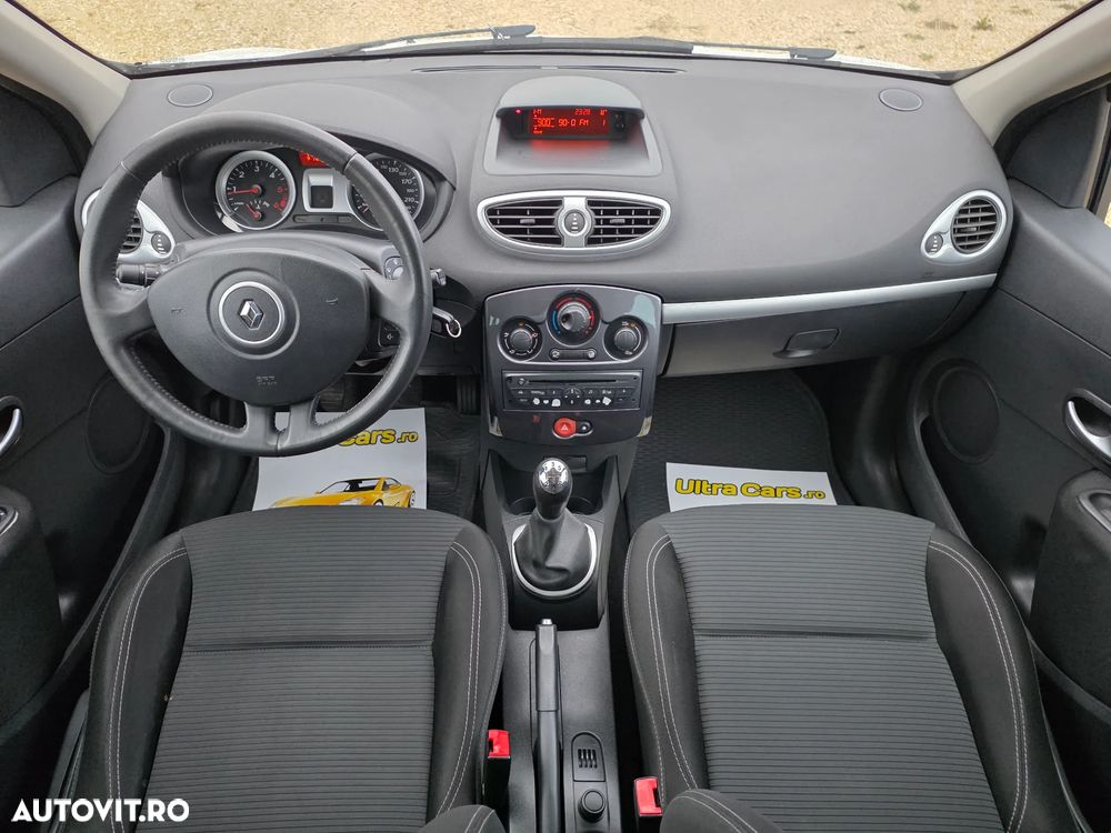 Renault Clio 1.5 dCi 90 FAP Dynamique - 9