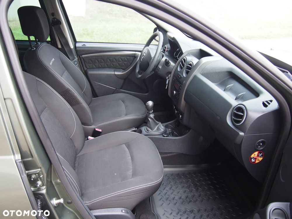 Dacia Duster 1.2 TCe Celebration - 22