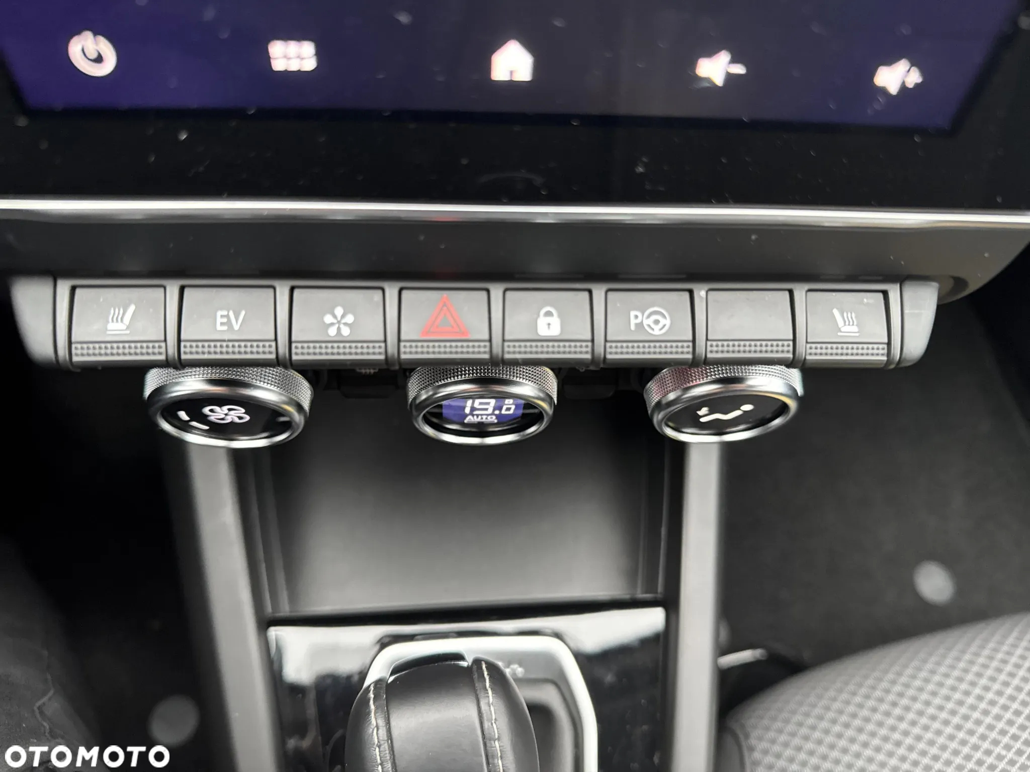 Renault Arkana 1.6 E-TECH Intens MMT - 19