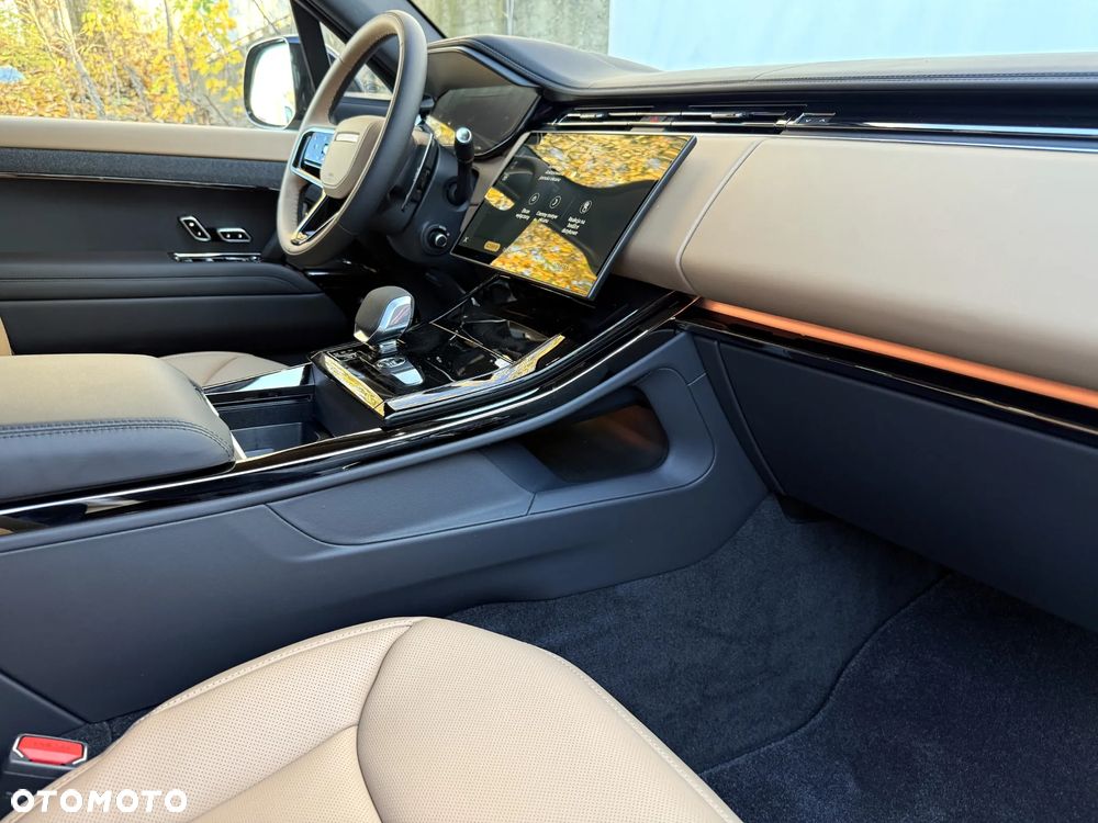 Land Rover Range Rover Sport D350 Autobiography Dynamic - 3