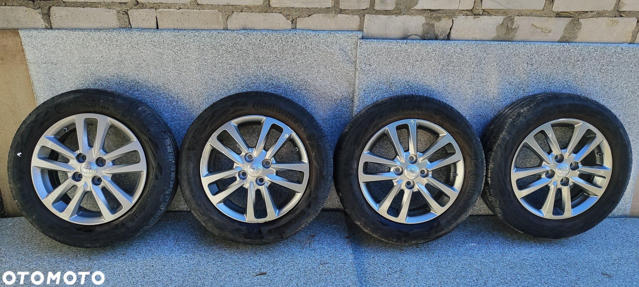 KOŁA FELGI OPONY Toyota Yaris III 5.0" x 15" 4x100 ET 39 175/65 R15 - 1